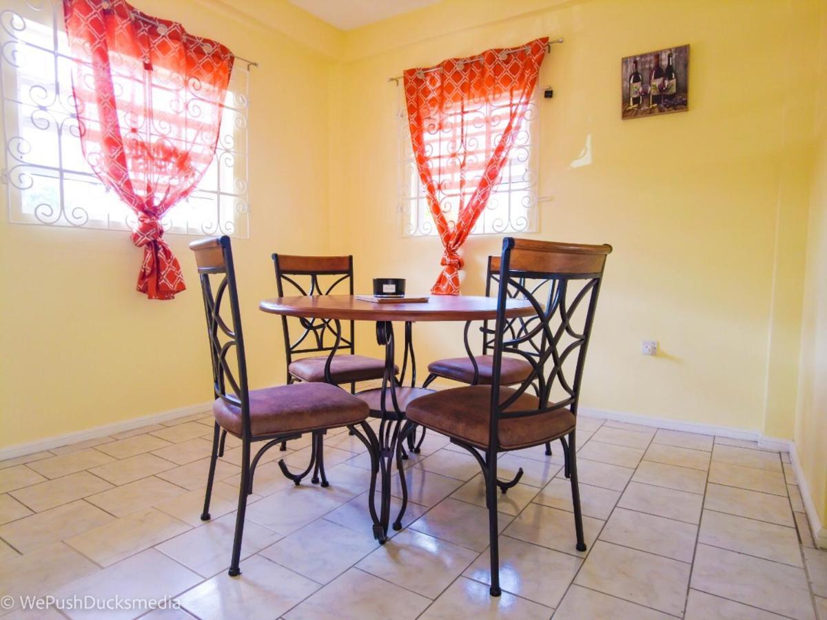 Coco Rose Apartments Soufrière Buitenkant foto